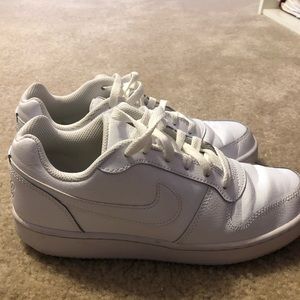 Moderately Worn Nike Air’s -size 7